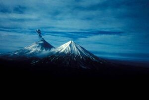 Read more about the article Top 5 Largest Volcanoes on the Planet